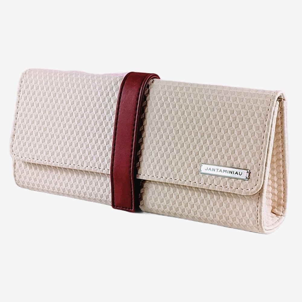 Jantaminiau Textured Cream & Red Clutch